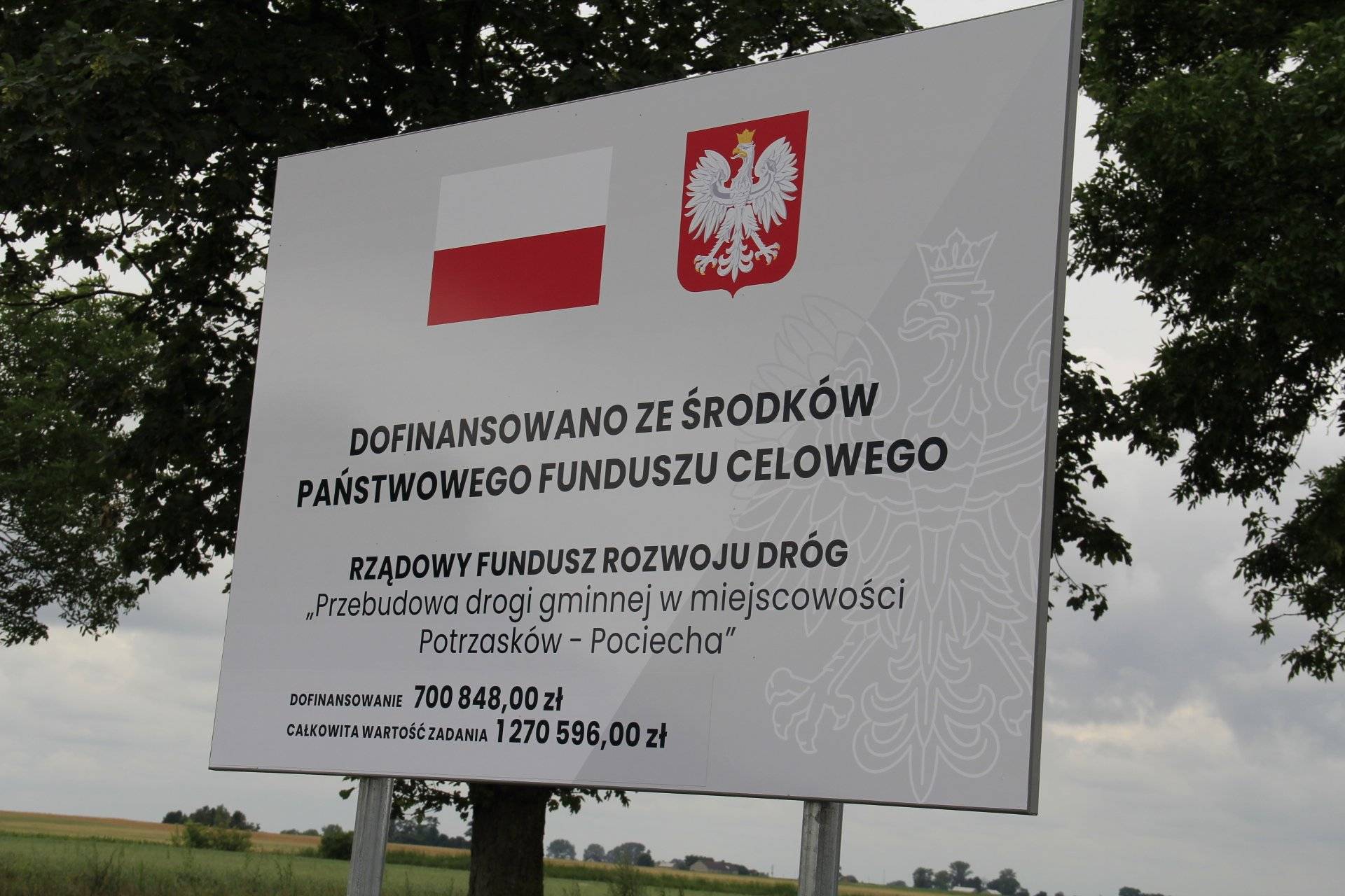 Uroczyste otwarcie drogi w miejscowościach Potrzasków - Pociecha finansowanej  z 